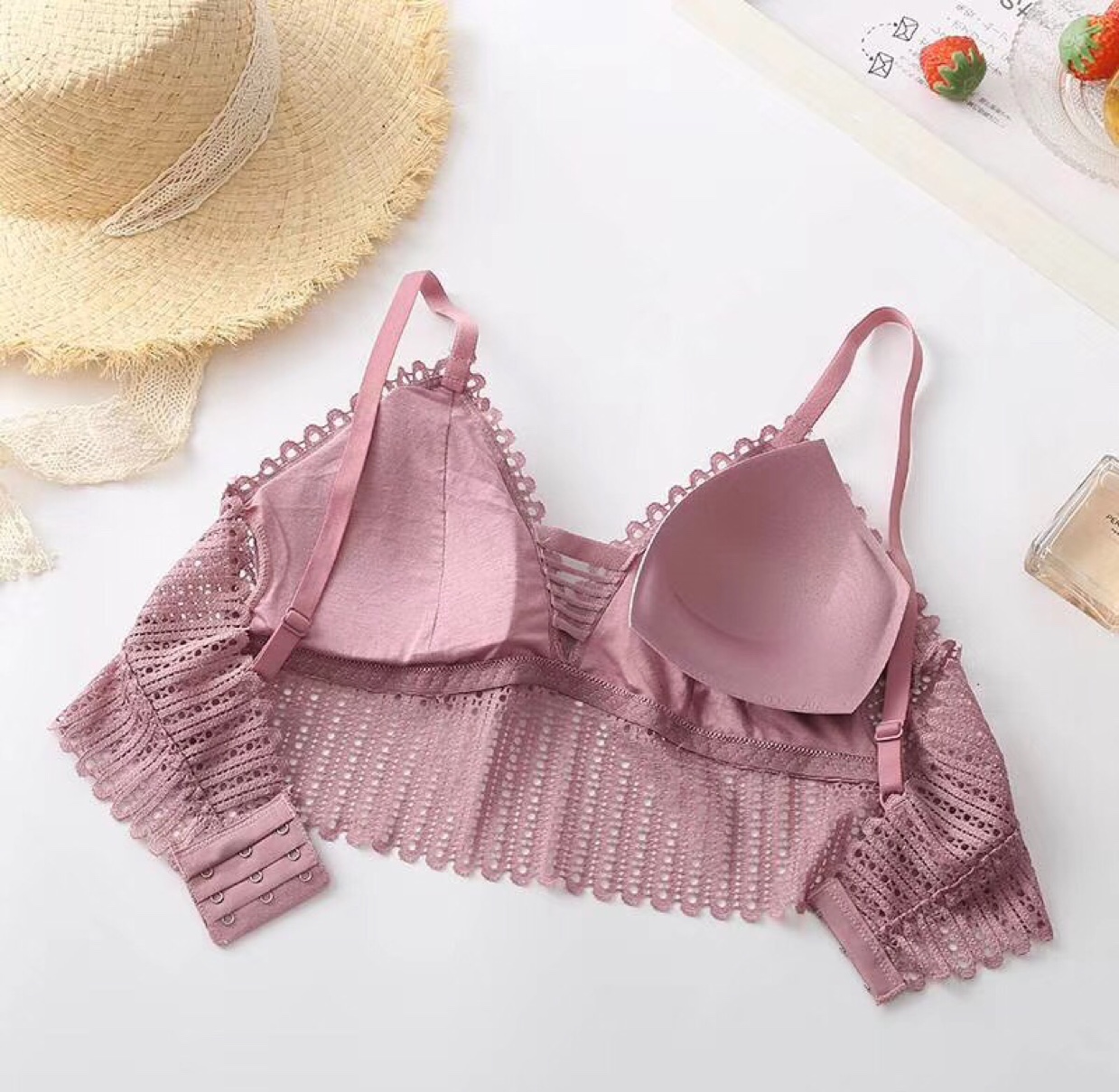 Sexy lace lace-up with enlarged rear buttons for women's innermost bras undefined