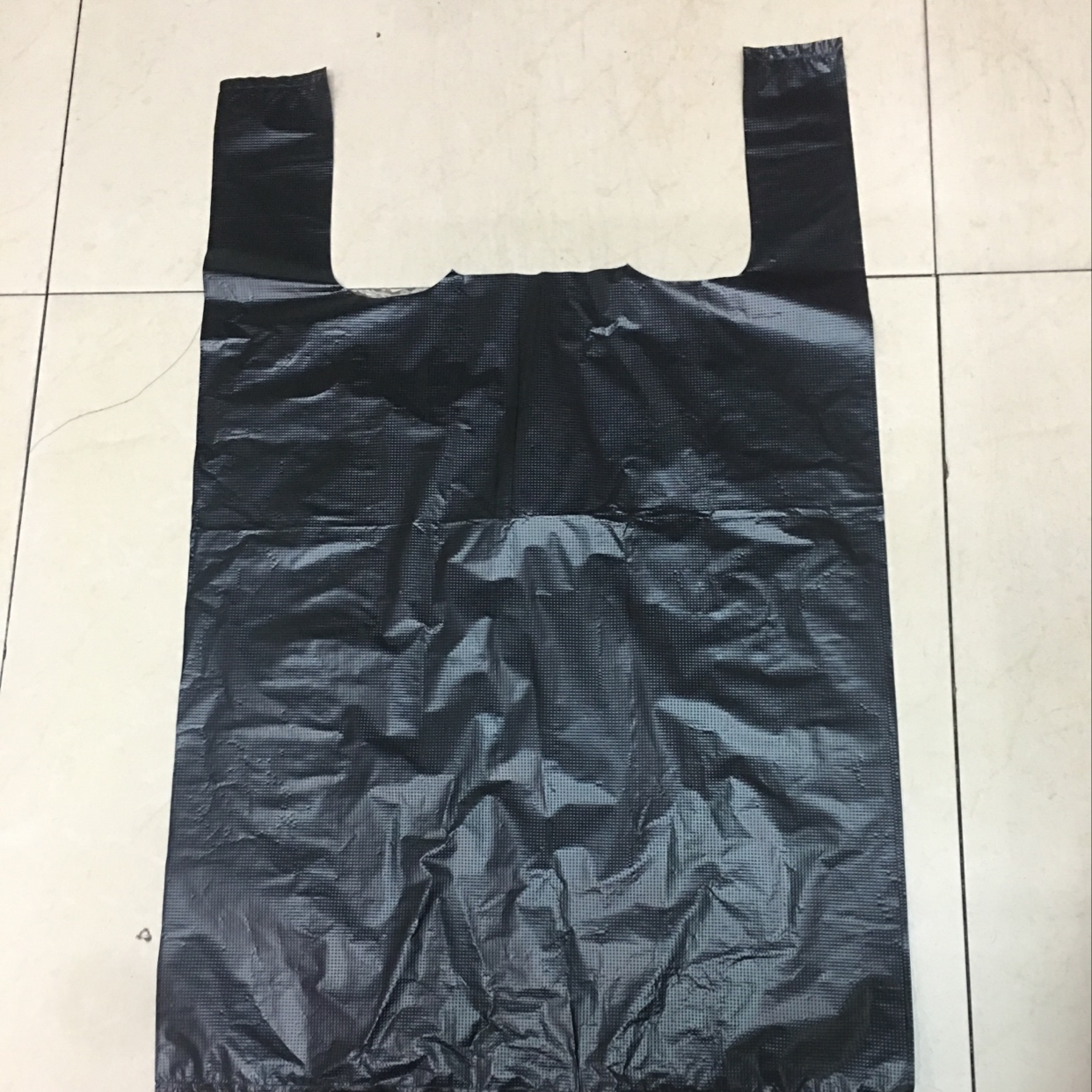 Black plastic bags, garbage bags, shopping bags, 45 centimeters