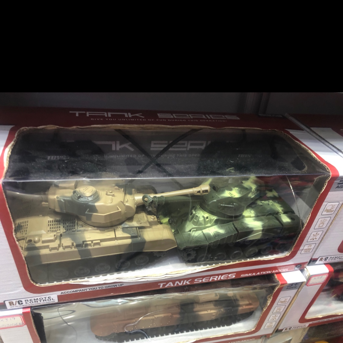 玩具 坦克两辆