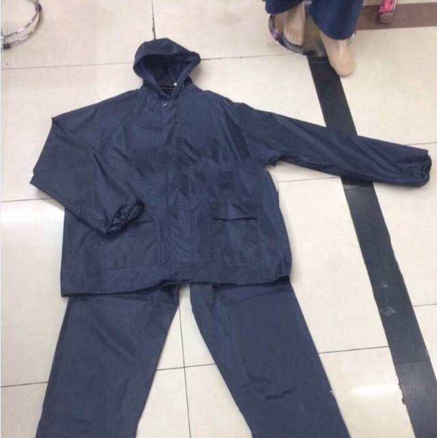 Raincoat details Picture