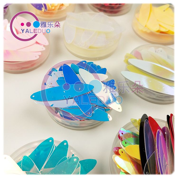 Double-pointed oval golden iridic single-hole sequin diy handcrafted irregular-shaped sequin clothing earrings accessories Specification image