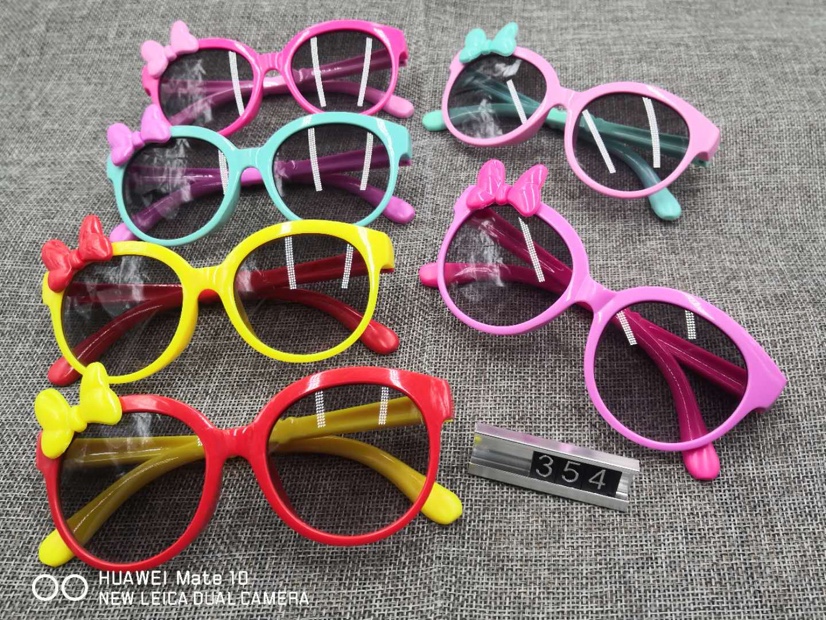 Korean version of the new fashion children's glasses thumbnail