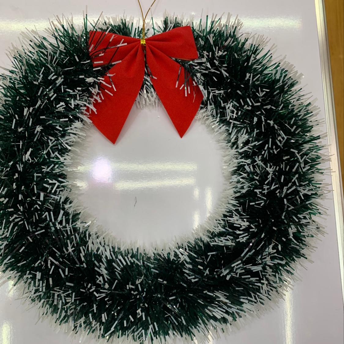 Garland With White Border details Picture