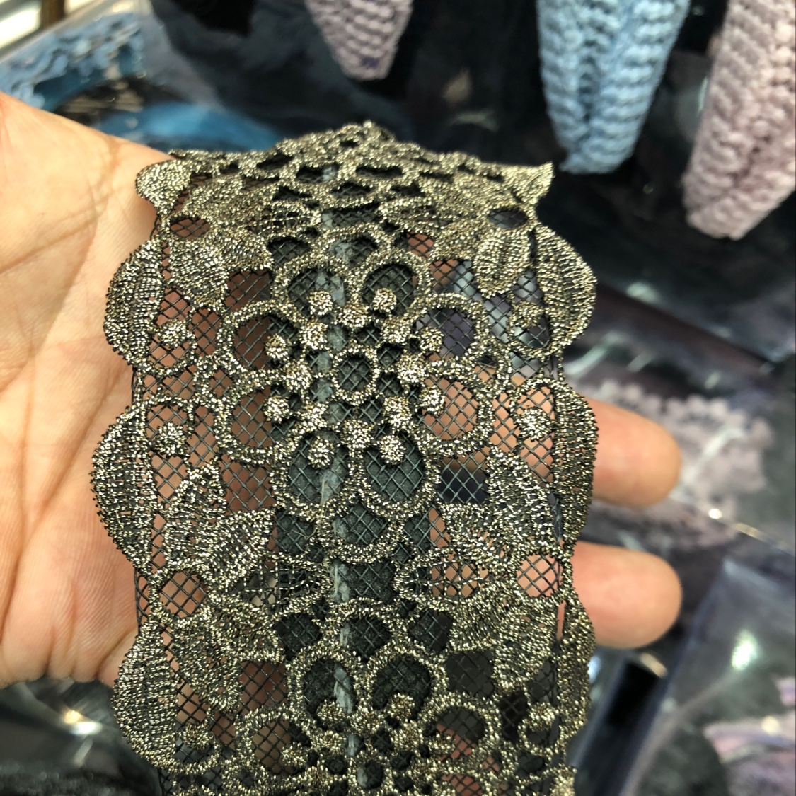 Gold lace sun buckle thumbnail