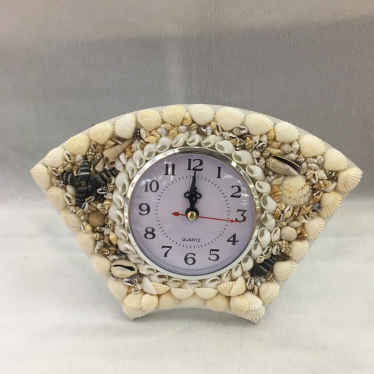 Natural shell clock