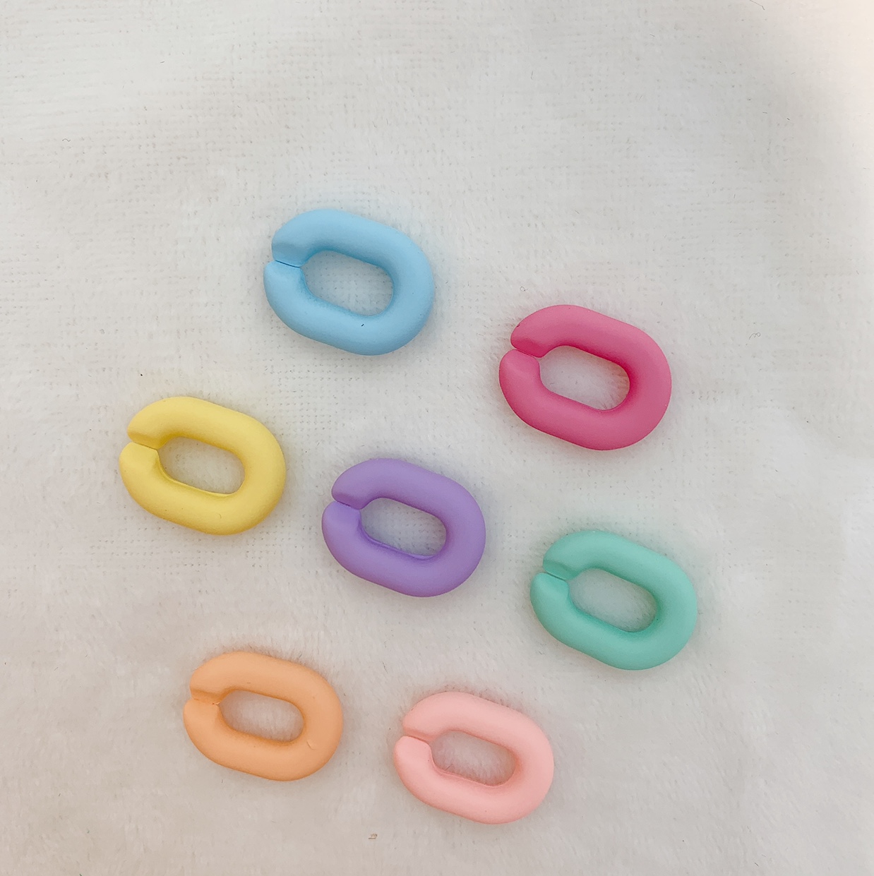 Acrylic Macaron classic chain 1.4/1.9 specification thumbnail