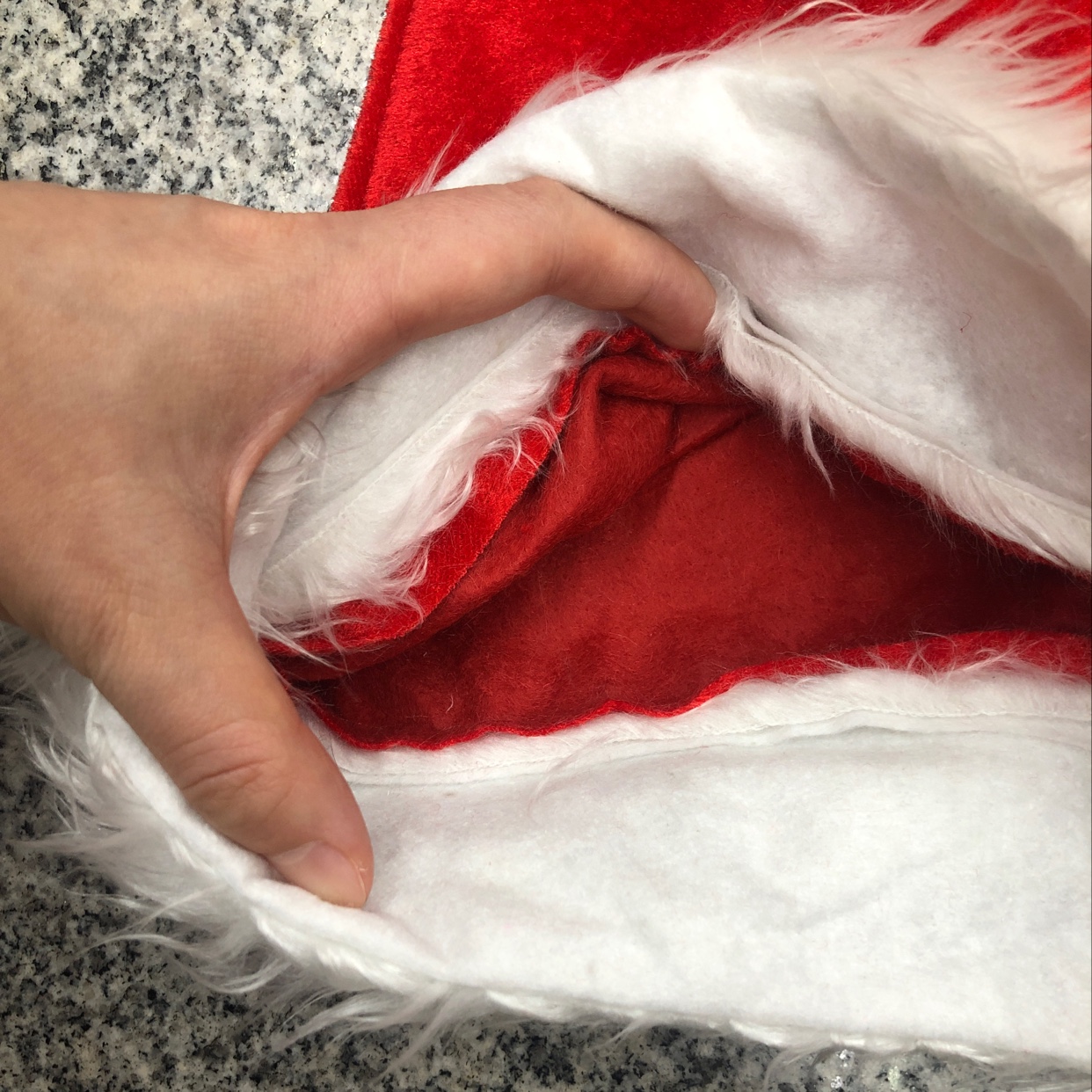 Double velvet Christmas hat with long fur brim Application Scenario