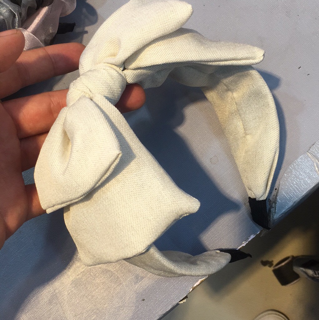 The new headband. The issuing thumbnail