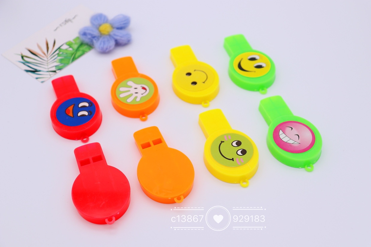 Smiling face Flat whistle children's plastic toy gift, Gashapon party toy details Picture