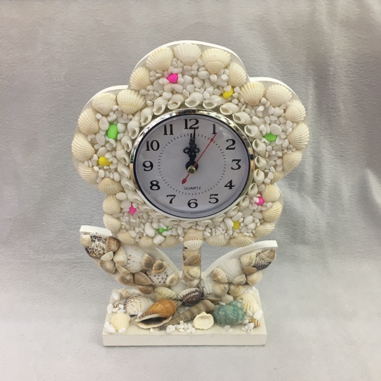 Natural shell clock