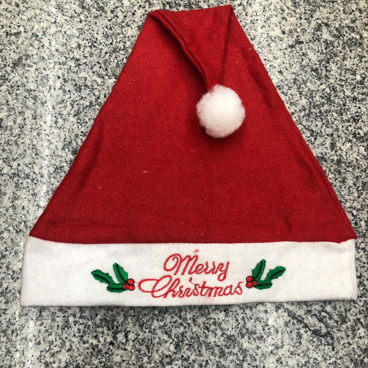 The latest non-woven fabric embroidered English Christmas hat from Hua's Christmas Craft Christmas Decoration can be customized for adults