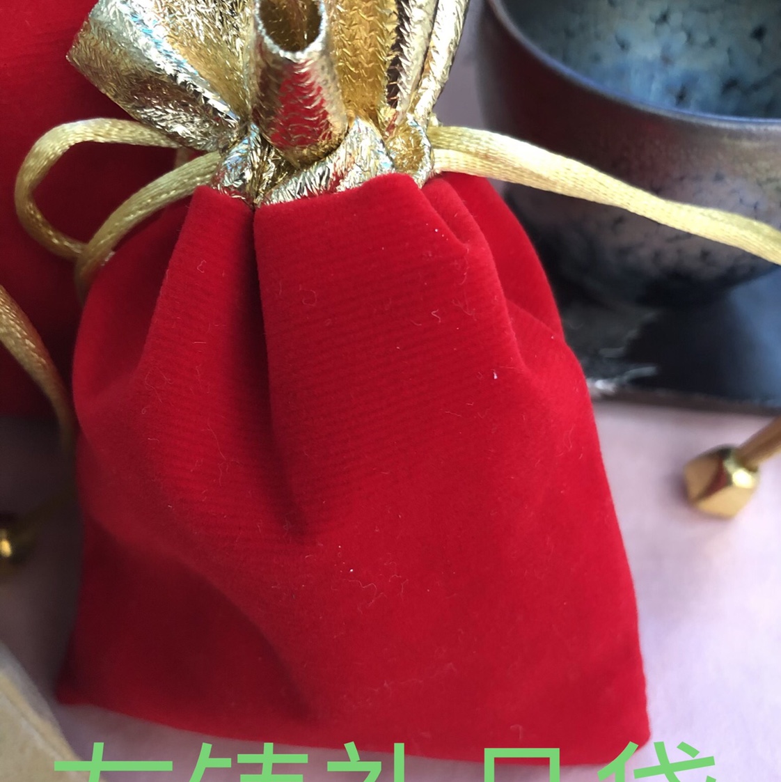 9*12 bolsas de lana de boca dorada bolsas de regalo paquetes de bolsillos bolsas de ornamento cajas de regalo bolsas de regalo bolsas de papel kraft de regalo papel kraft ancho inferior bolsas de papel kraft de cera papel revestido bolsas de papel impresas de radio Item Picture