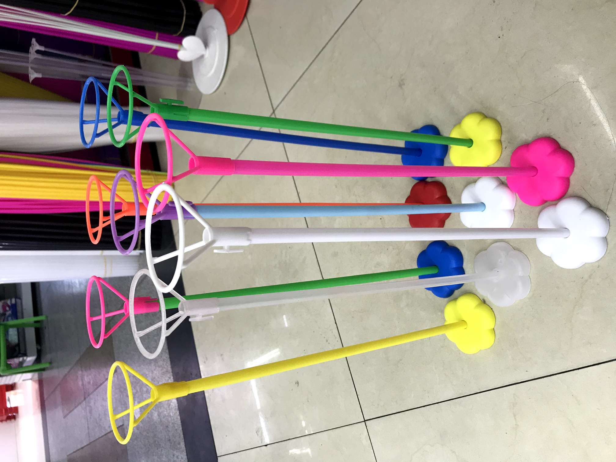 梅花座气球托杆 玩具   充气玩具   其他充气玩具 塑料 国康塑管 1图