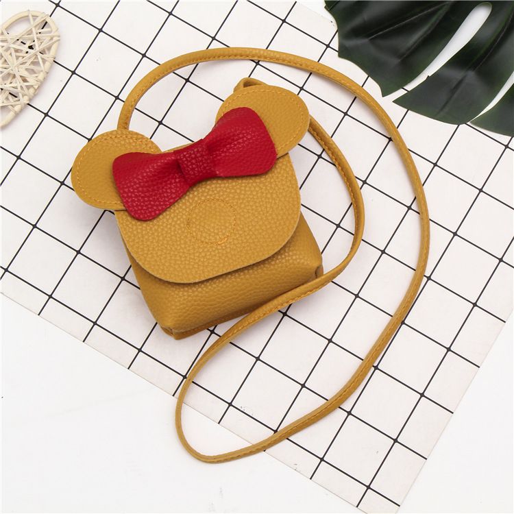 Pinduoduo supplies, one-piece delivery of Korean-style bow children's accessories, single-shoulder crossbody mini children's bags with loose change Application Scenario