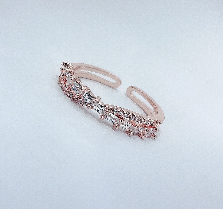 Fashionable cross-set diamond joint ring, a trendy and unique women's ring, a niche and super fairy-like girl's ring details Picture