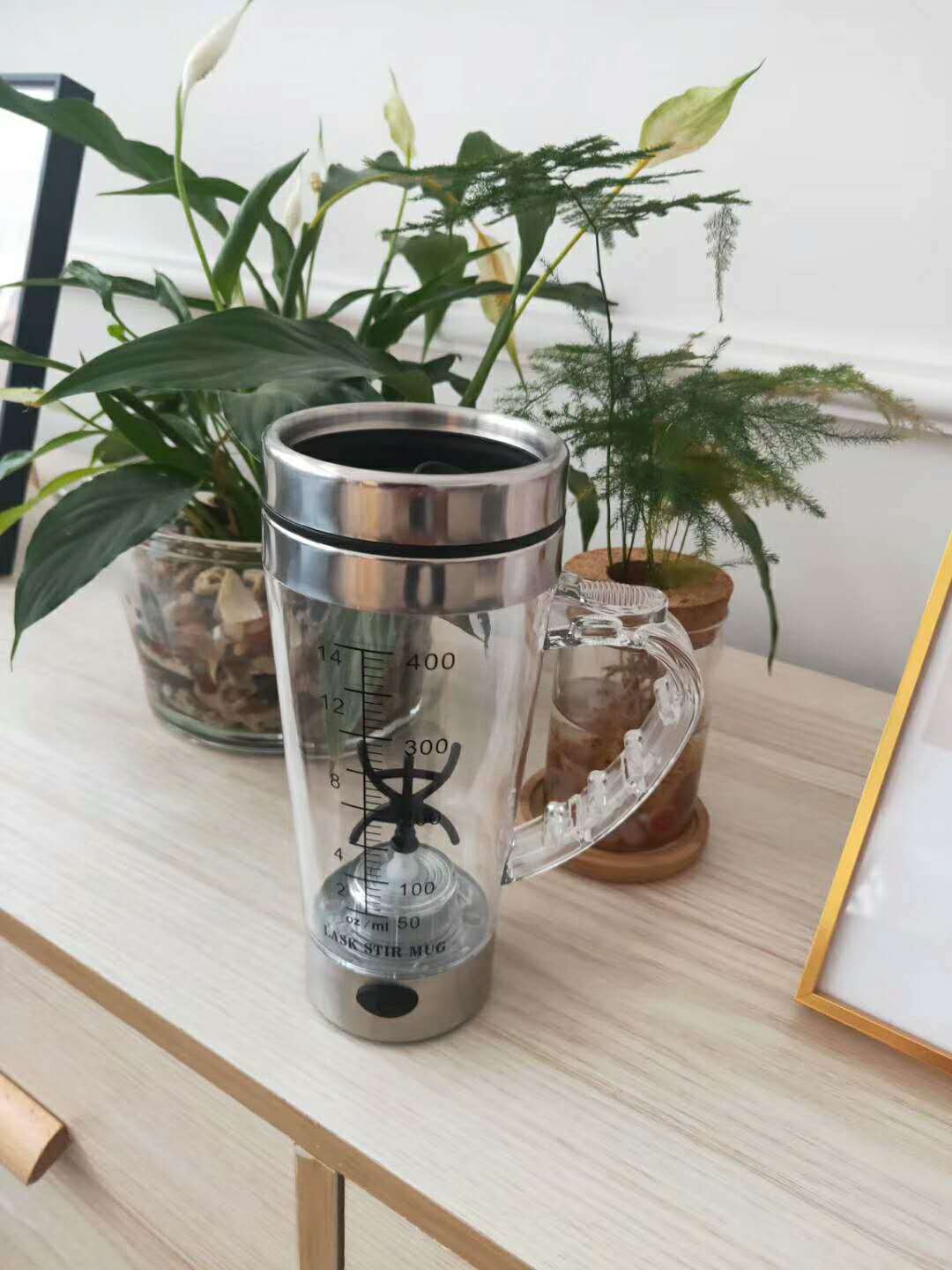 Transparent coffee stirring cup battery automatic milk cup can be customized logo Specification drawing