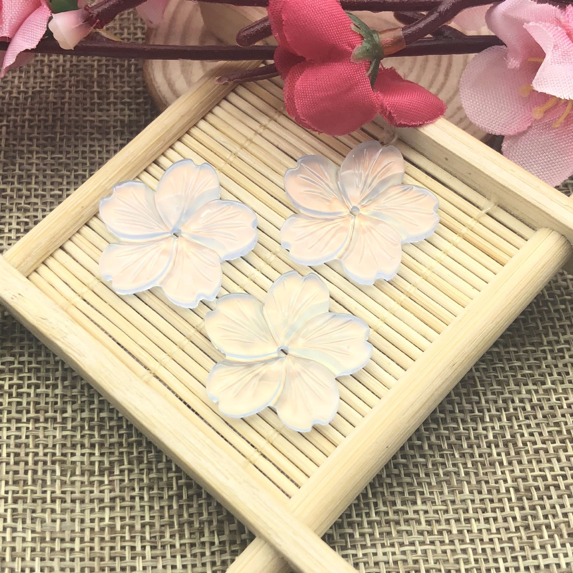 Resin imitation shell five-petal large cherry blossom 24mm glossy imitation jade hairpin, handcrafted diy material, step shake Hanfu accessory Item Picture