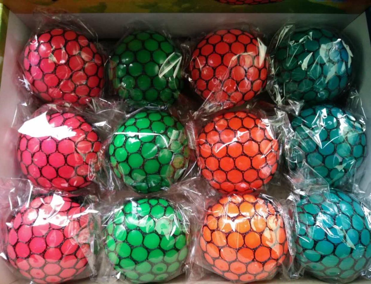 2011葡萄球，挤压玩具，减压神器，搞笑搞怪玩具