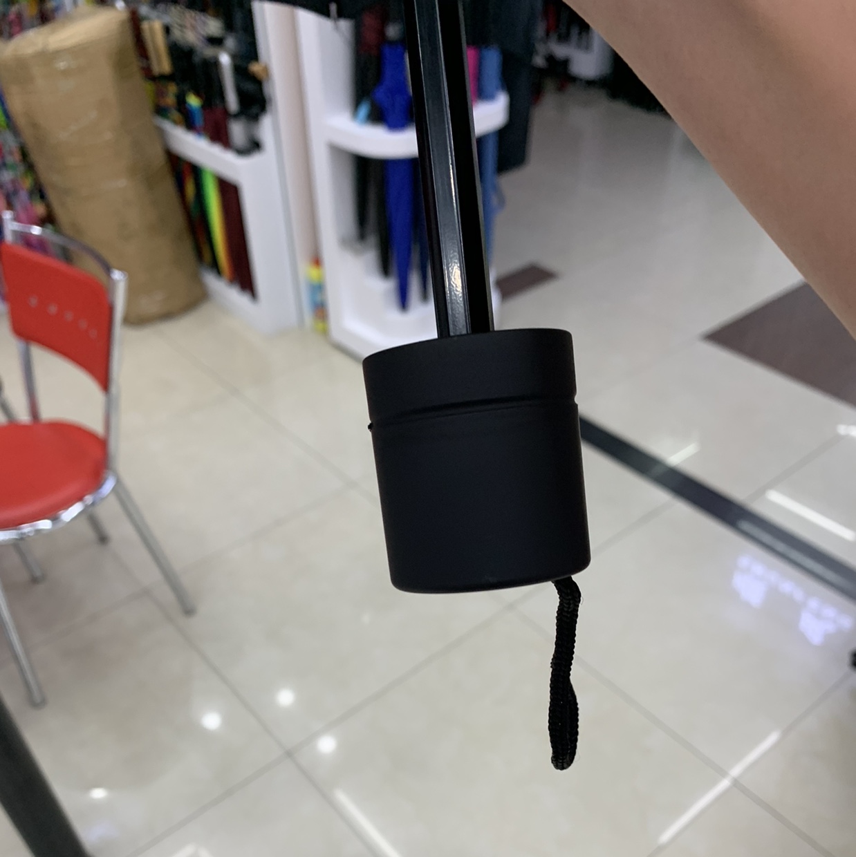 70*10K外翻手开天堂版渐变色横条三折晴雨伞加粗骨架六色可选白底实物图