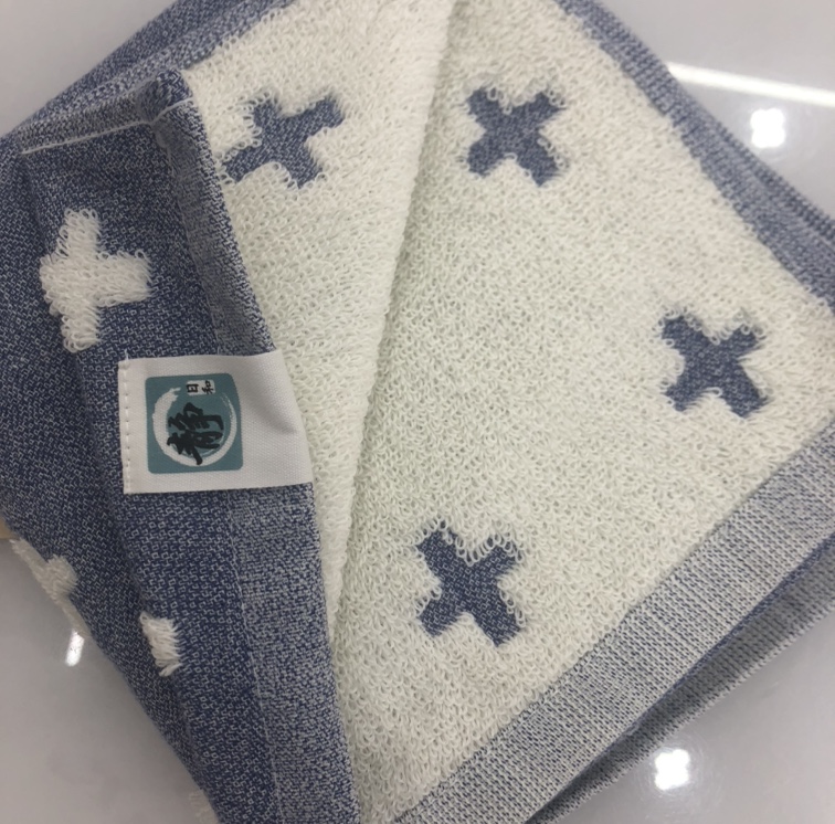 Fudi Group Jieyu Double-layer Cotton and Fabric Home Face Wash Towel - Enjoy Towel J0017F Application Scenario