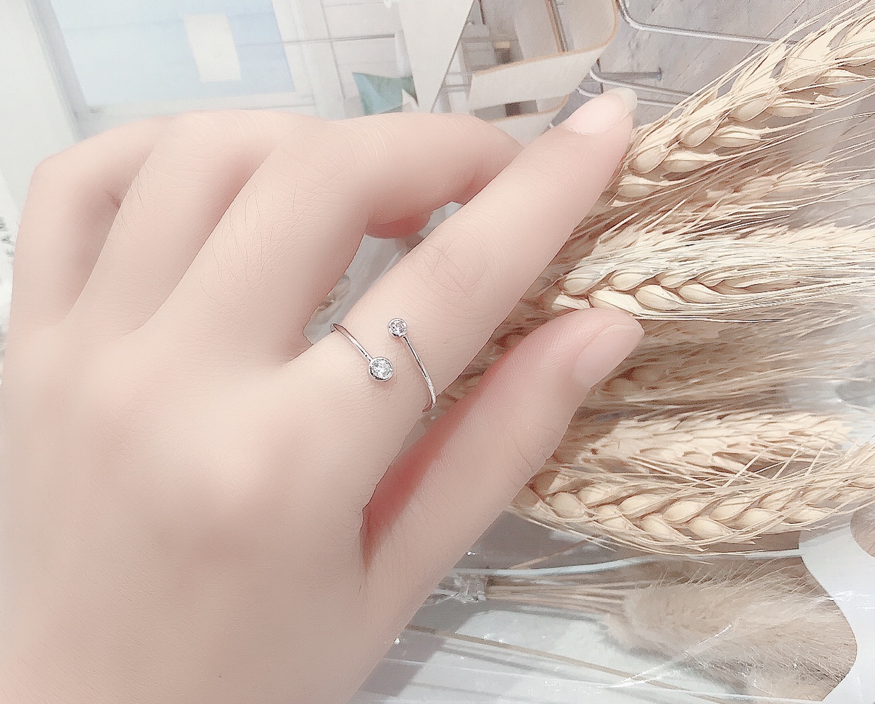 Exquisite and compact, the same style as the popular Douyin student ring and female opening ring details Picture