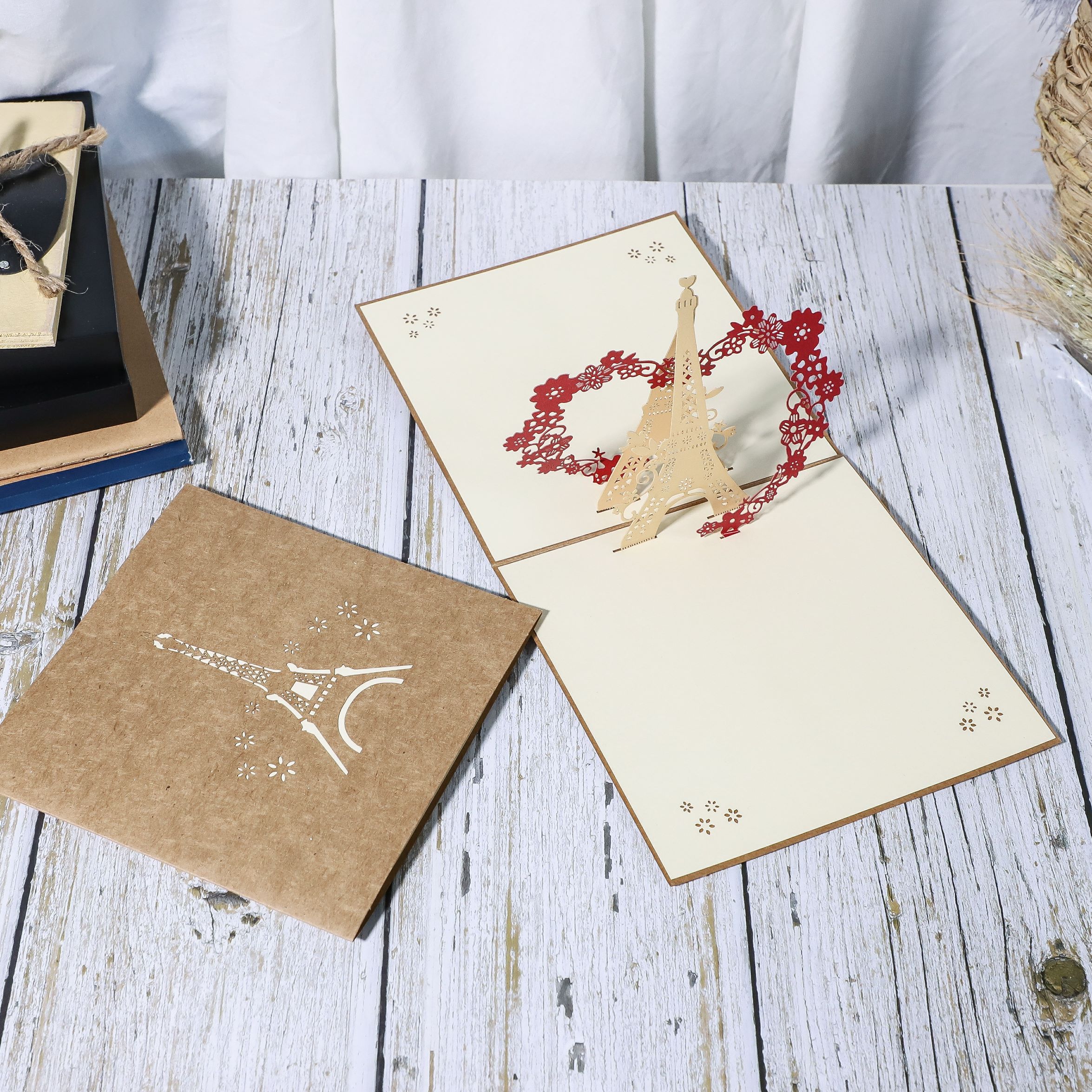 3D立体贺卡 手工纸雕外贸复古塔爱心 立体创意建筑纸雕镂空贺卡