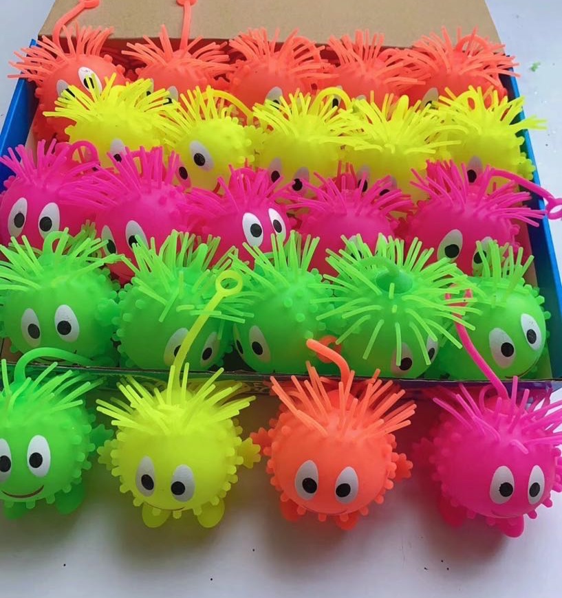 Small Pineapple Monster thumbnail