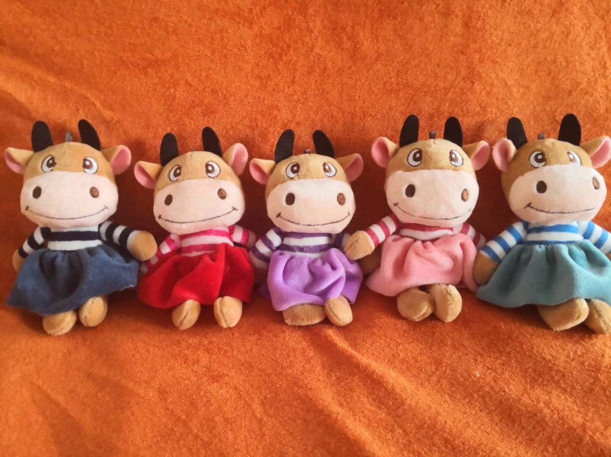 Falda vaca muñeca colgante plush juguete colgante wholesale