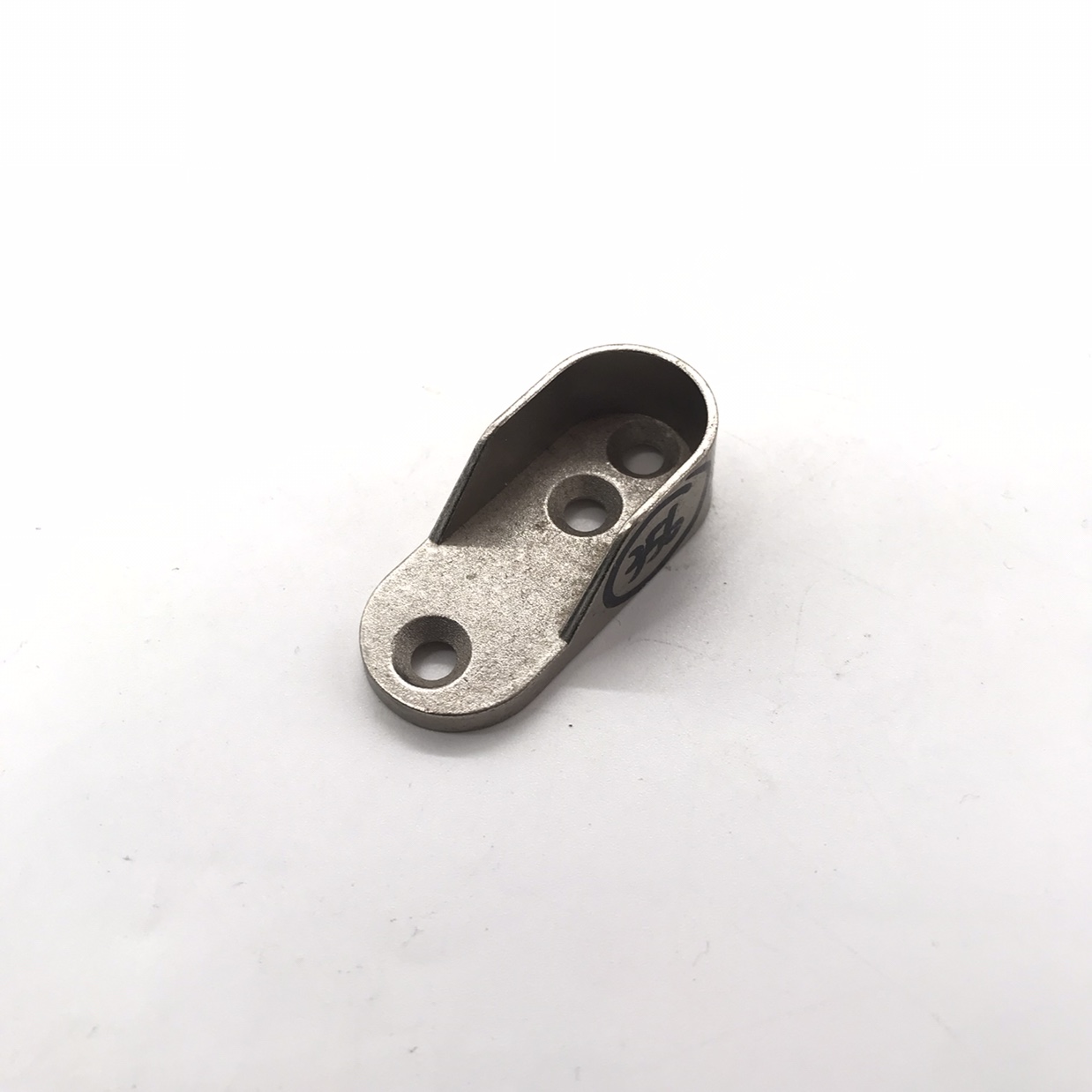 Garment holds 6