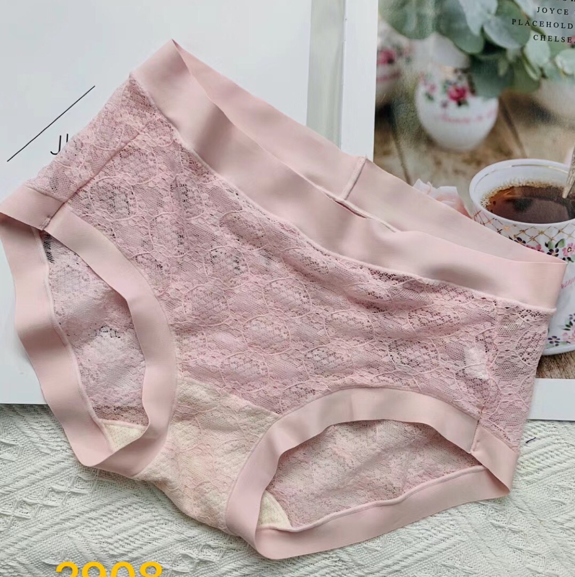 Women's fashion lace panties thumbnail