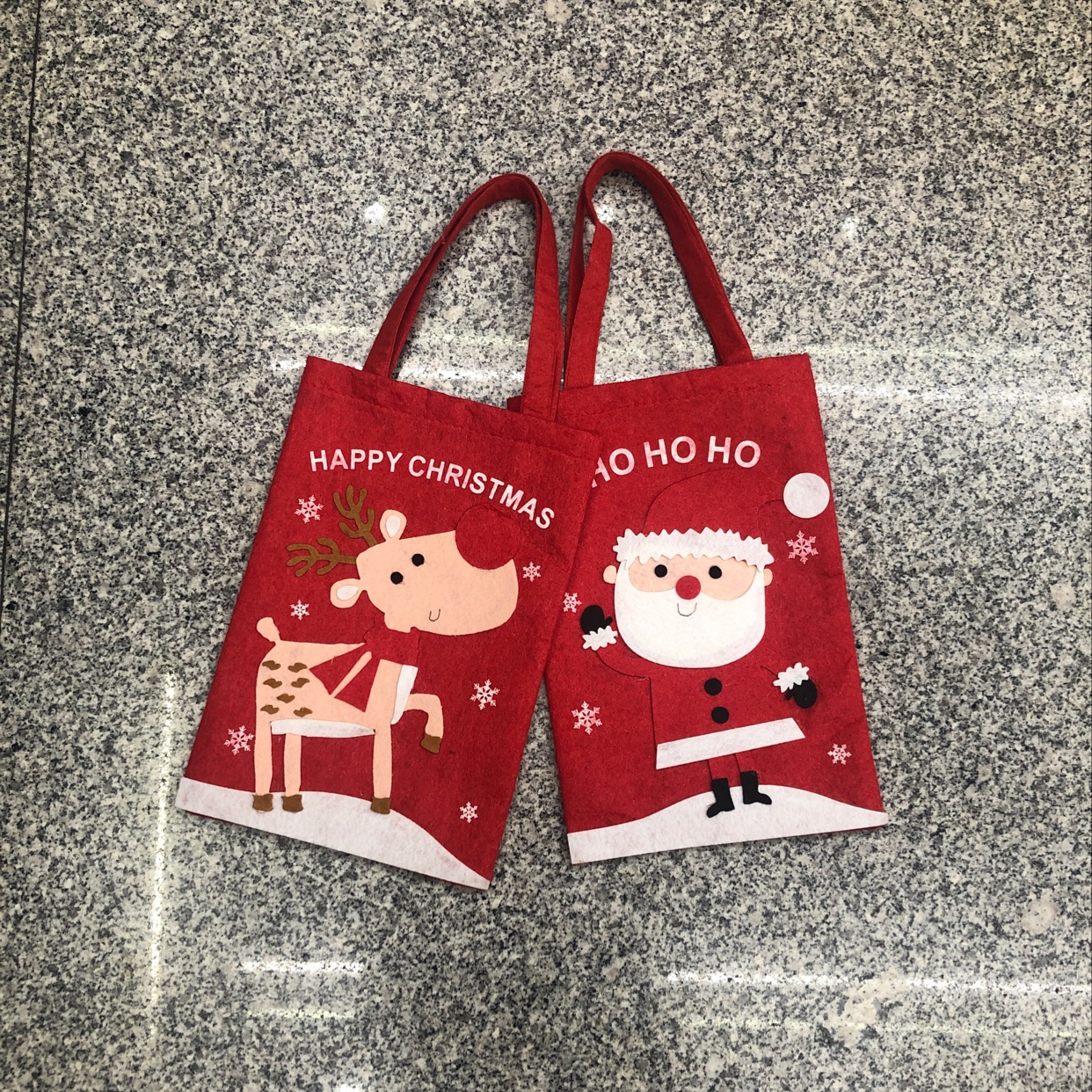 The latest 35*50cm decal gift bag, handbag and candy bag from Hua's Christmas craftsmanship and decoration details Picture