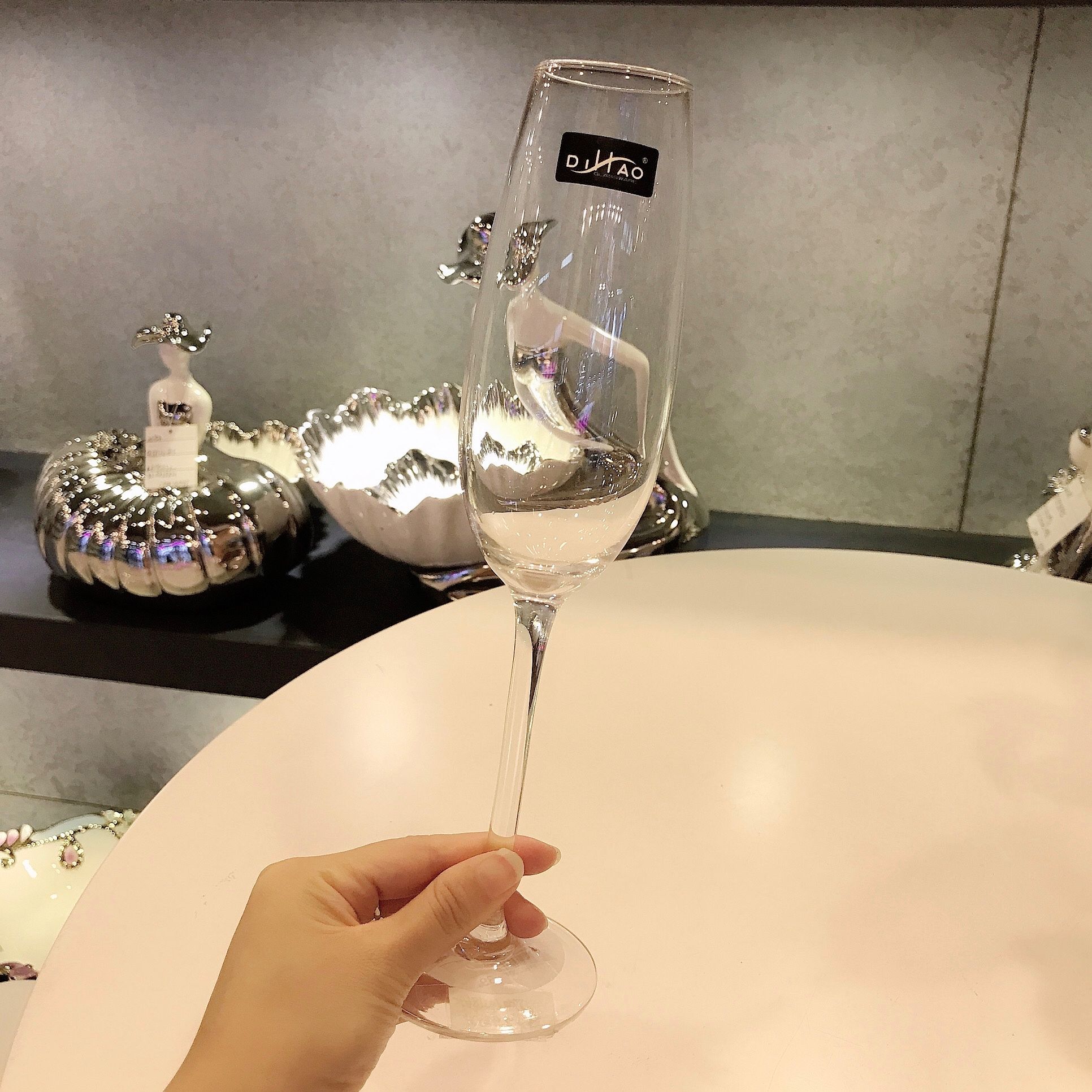 USUP258 Champagne glass thumbnail