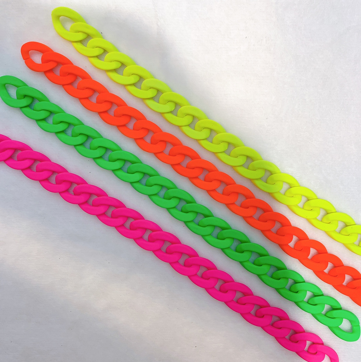سلسلة كلاسيكية أيكلس الفلورية بمواصفات 17/23. Specification image