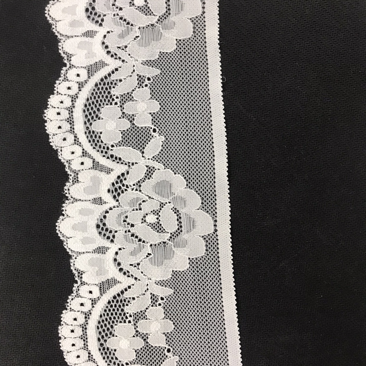 008 Stretch lace thumbnail