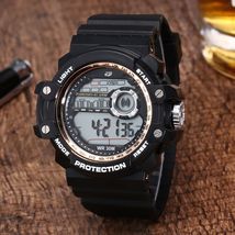 厂家直销品牌多功能男士时尚商务休闲运动电子腕表数字防水夜光手表