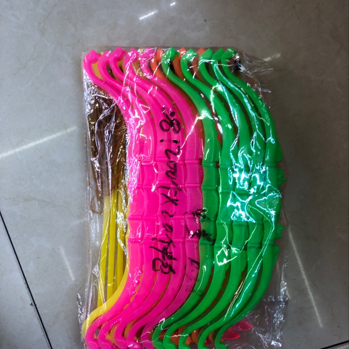 中号弓箭箭羽弓箭羽箭羽产品图