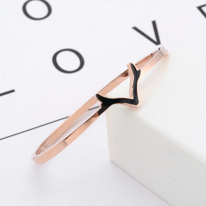 滴胶年角项链详情图3