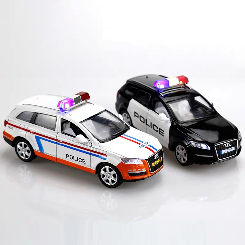 奥迪Q7警车1:32合金车 Specification drawing