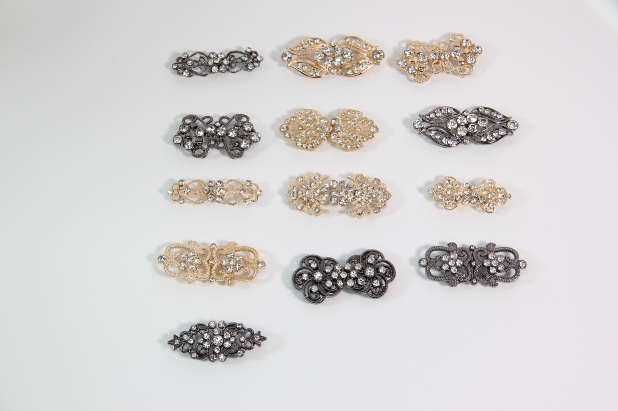 Rhinestone alloy buckle thumbnail