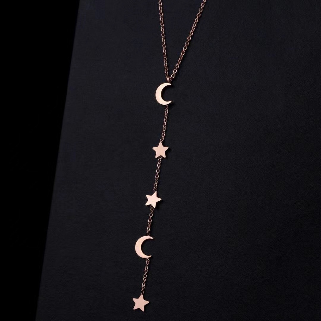Factory direct wholesale 316 stainless steel series products of necklace, hand lotus, foot lotus, stud, earrings and other jewelry environmental protection is not allergic to everyone recognized the fashion trend of good products.
