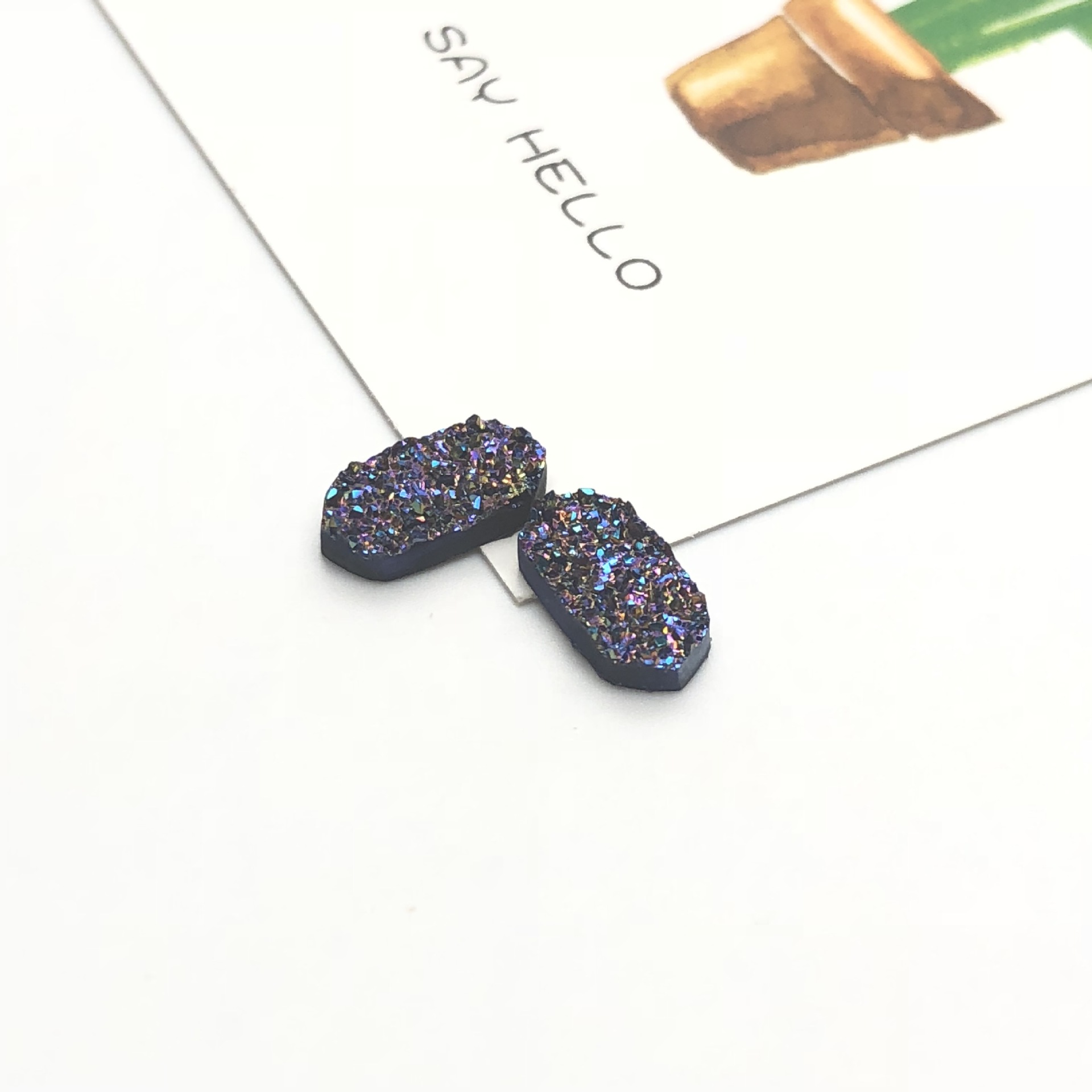 Factory wholesale of irregular-shaped 6-sided resin diamond starry sky, flat-bottomed diamond mineral crystal cluster, handcrafted diy jewelry accessory materials detail image 5