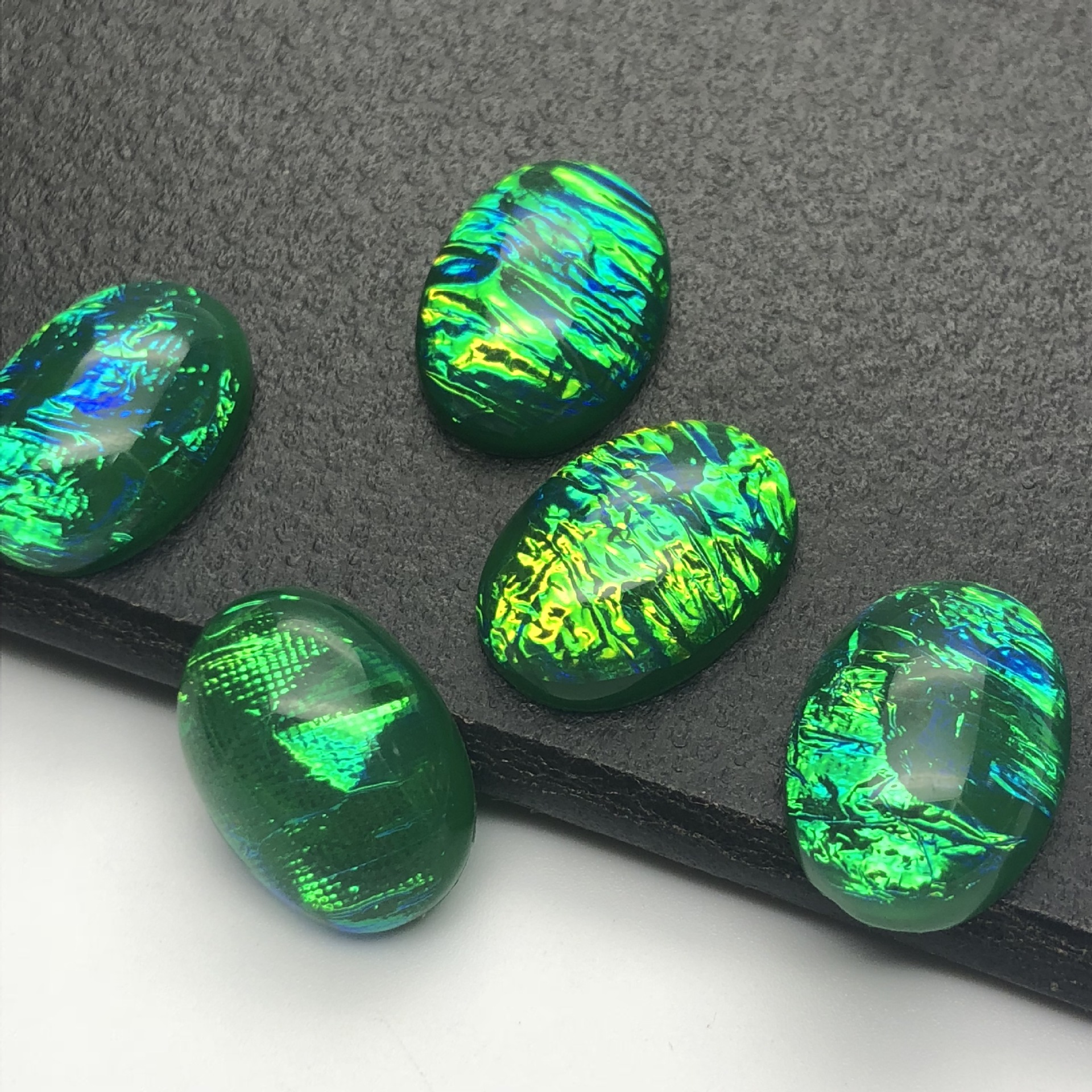 Factory direct sales of flat-bottomed resin ring face, diy material, oval 13*18, dreamy color-changing multi-color luggage accessories detail image 3