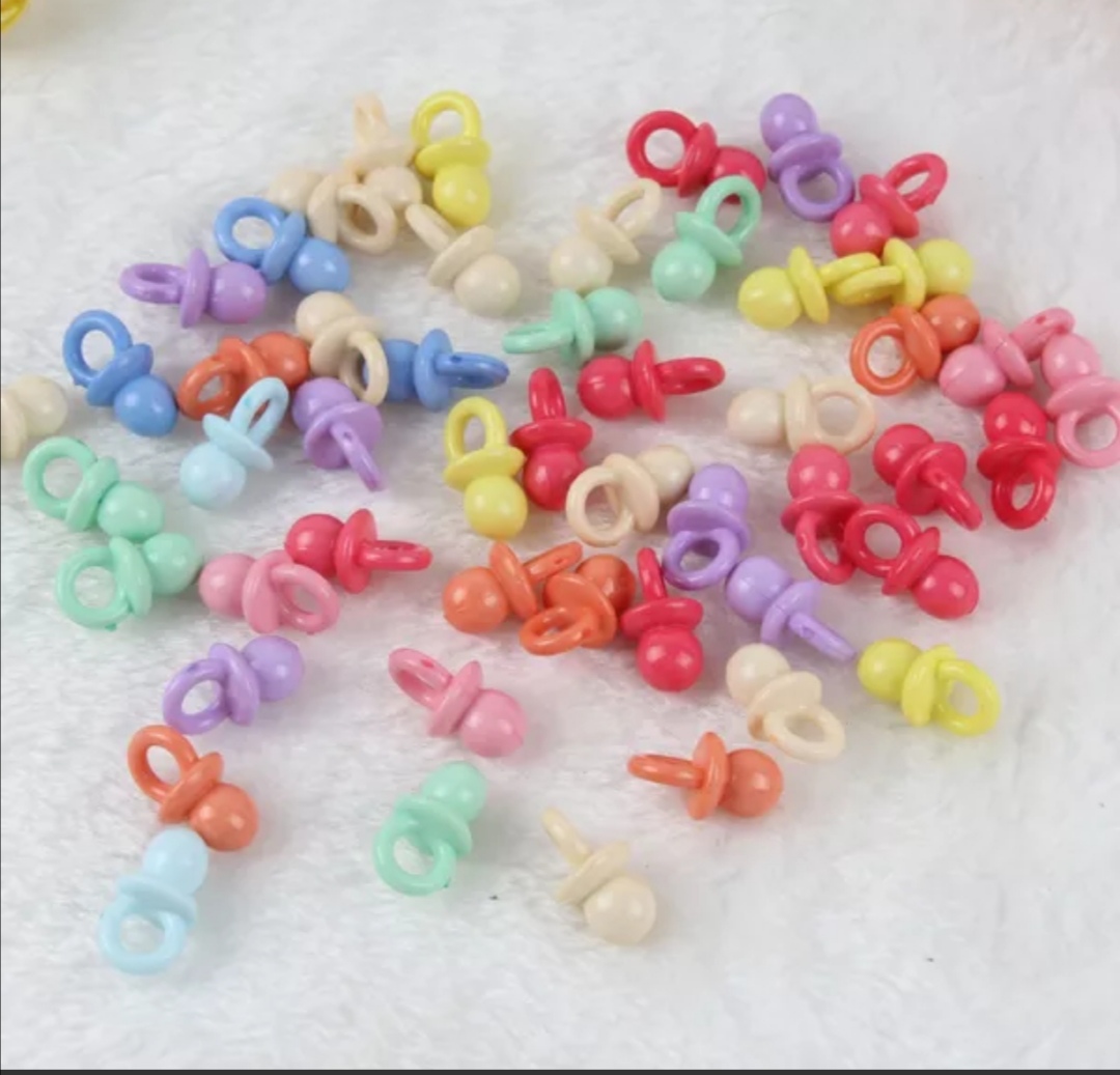 压克力小奶嘴细节图