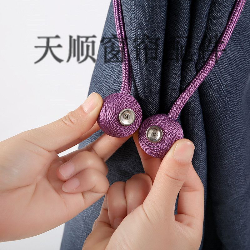 A pair of curtain straps, magnetic fasteners, binding straps, ropes, magnetic curtain fasteners, hooks, decorative accessories Application Scenario