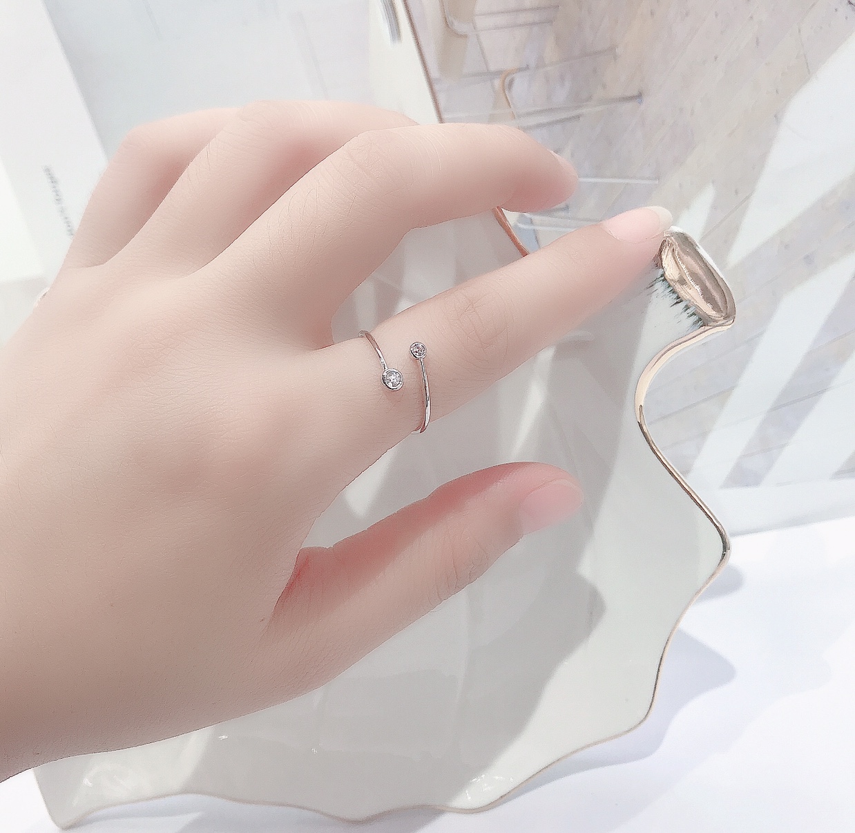 Exquisite and compact, the same style as the popular Douyin student ring and female opening ring Specification image