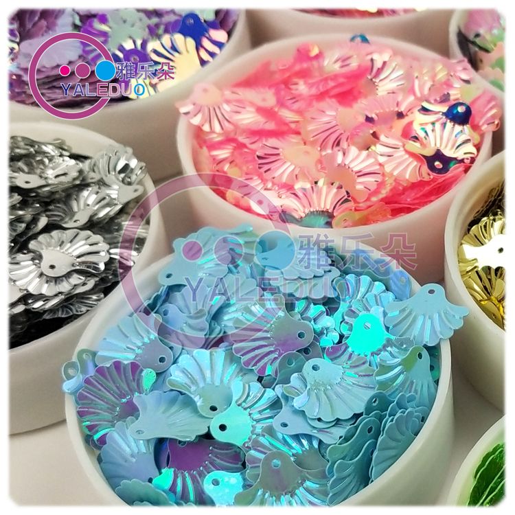 Fan-shaped shell sequins, sequins, diy jewelry material package, PVC golden light earrings, bracelets, decorative accessories details Picture