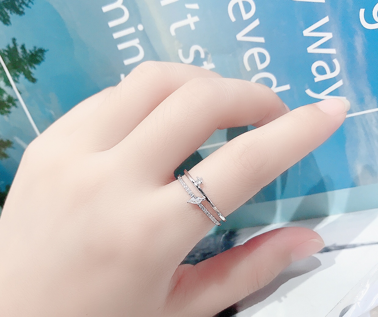 A double-layer ring with micro-inlaid sparkling diamonds and water drops, an open female, Japanese and Korean trendy student index finger ring, a popular accessory from Xin Mingyang details Picture