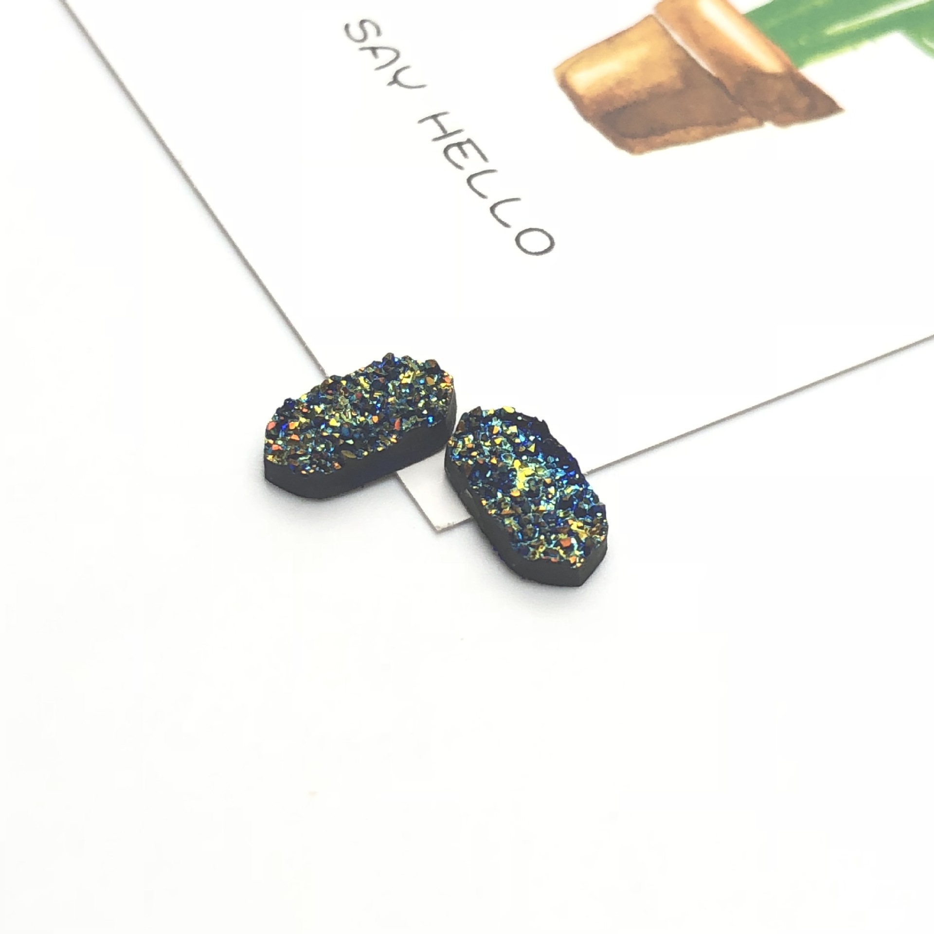 Factory wholesale of irregular-shaped 6-sided resin diamond starry sky, flat-bottomed diamond mineral crystal cluster, handcrafted diy jewelry accessory materials detail image 6