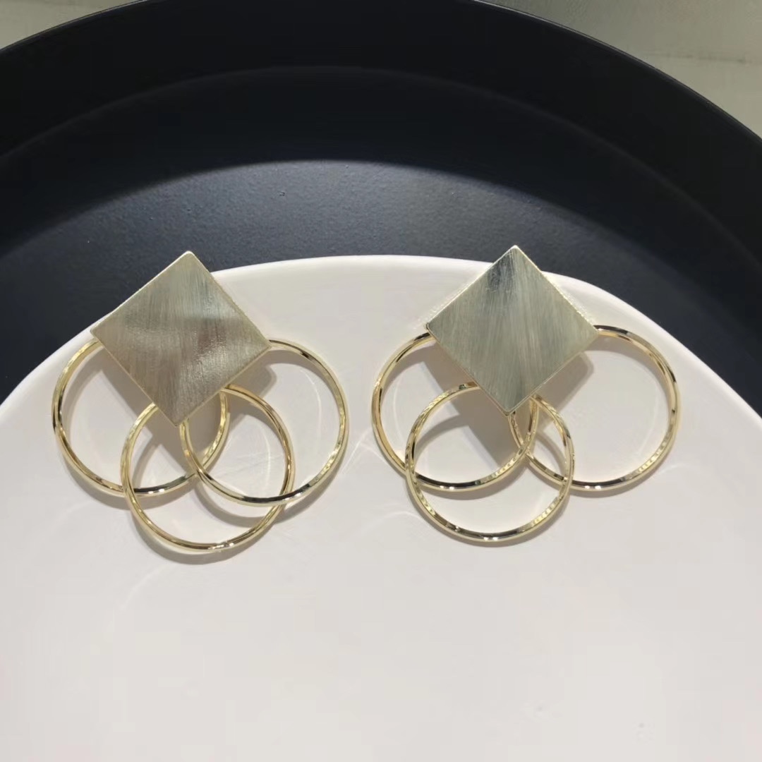 重工金属感耳钉款耳饰气质耳环