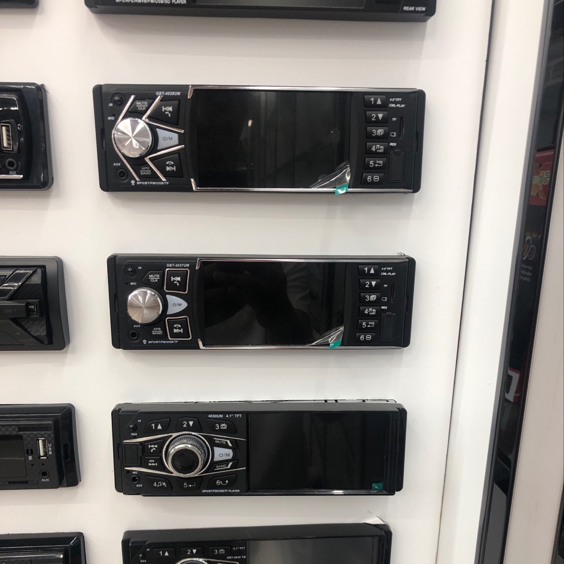 On-board MP5 player thumbnail